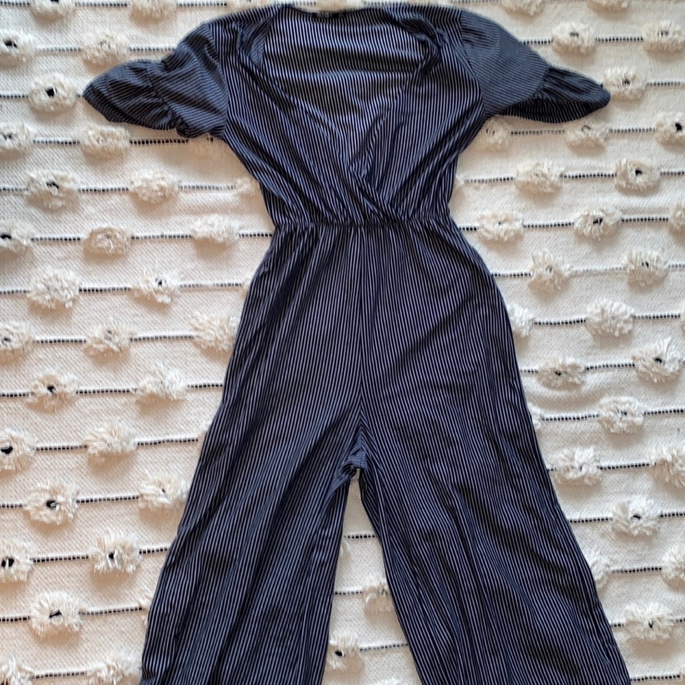 3/$45💌 Bershka Striped Jumpsuit